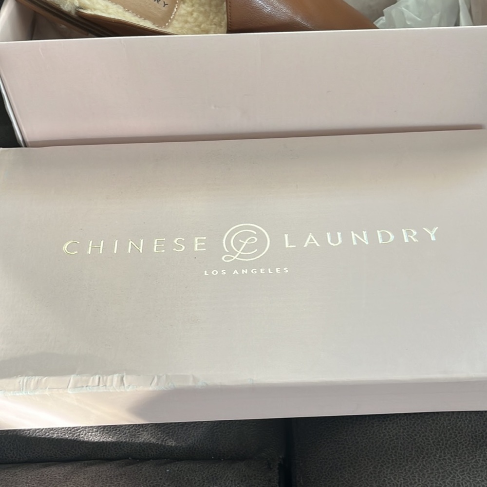 Women’s Chinese laundry Domino Softy Kid NIB 8.5/39 - Picture 6 of 6